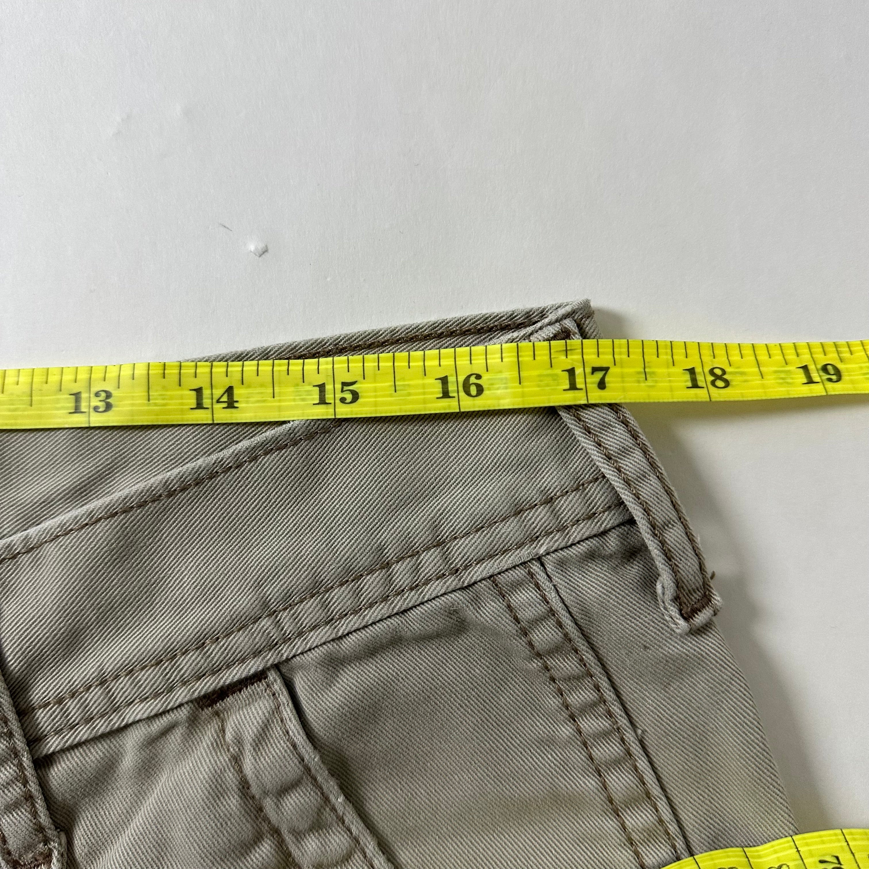 Levi’s Workwear Loose Boot Cut Pants in Khaki (Size 34)