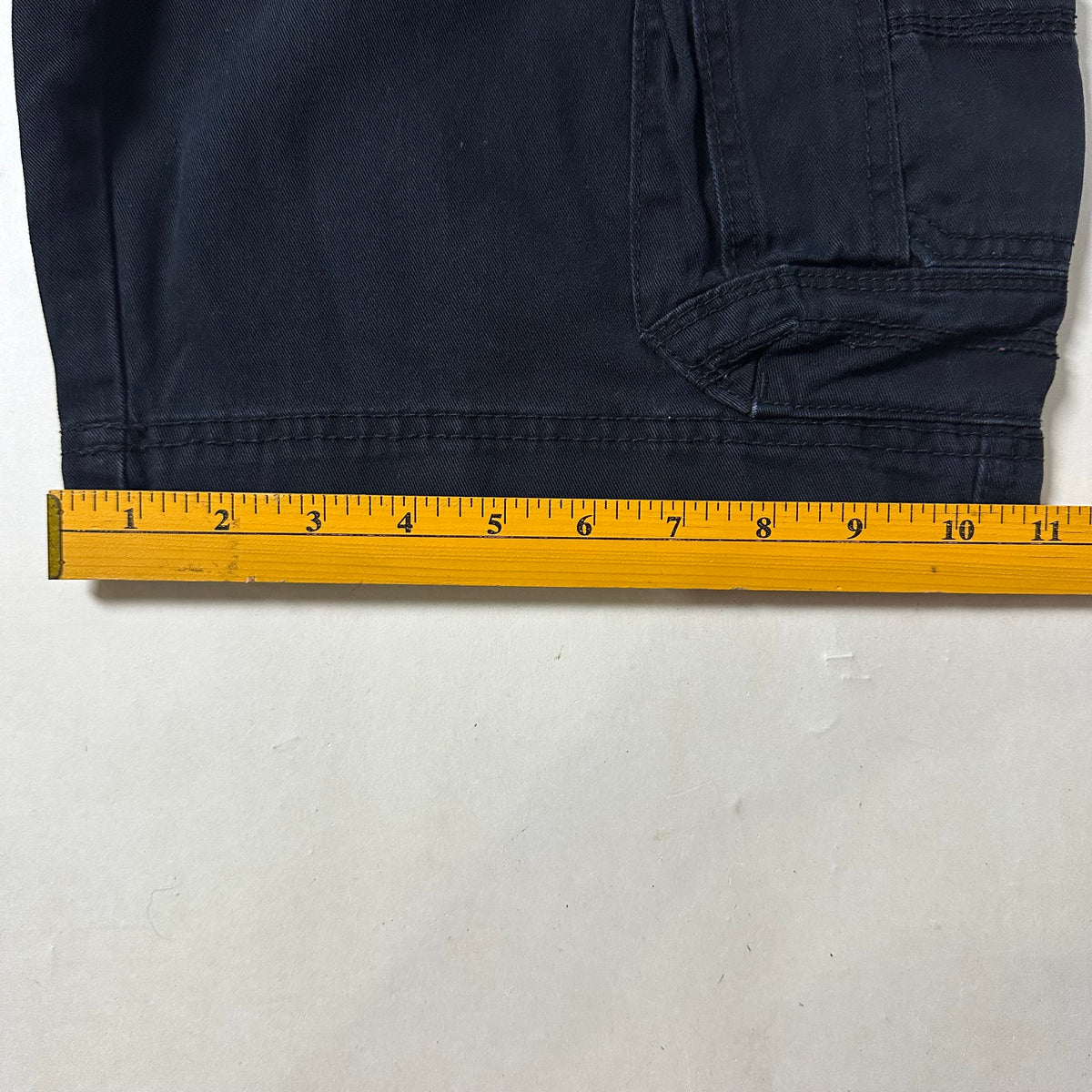UnionBay Cargo Shorts in Black (Size 32-34) — SOLD