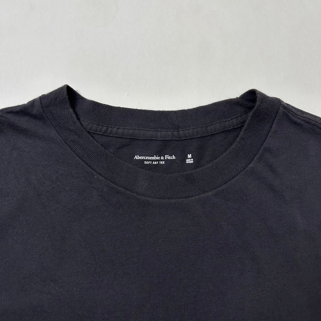 Abercrombie & Fitch Center and Back Logo Print Soft T-shirt in Gray Size Medium