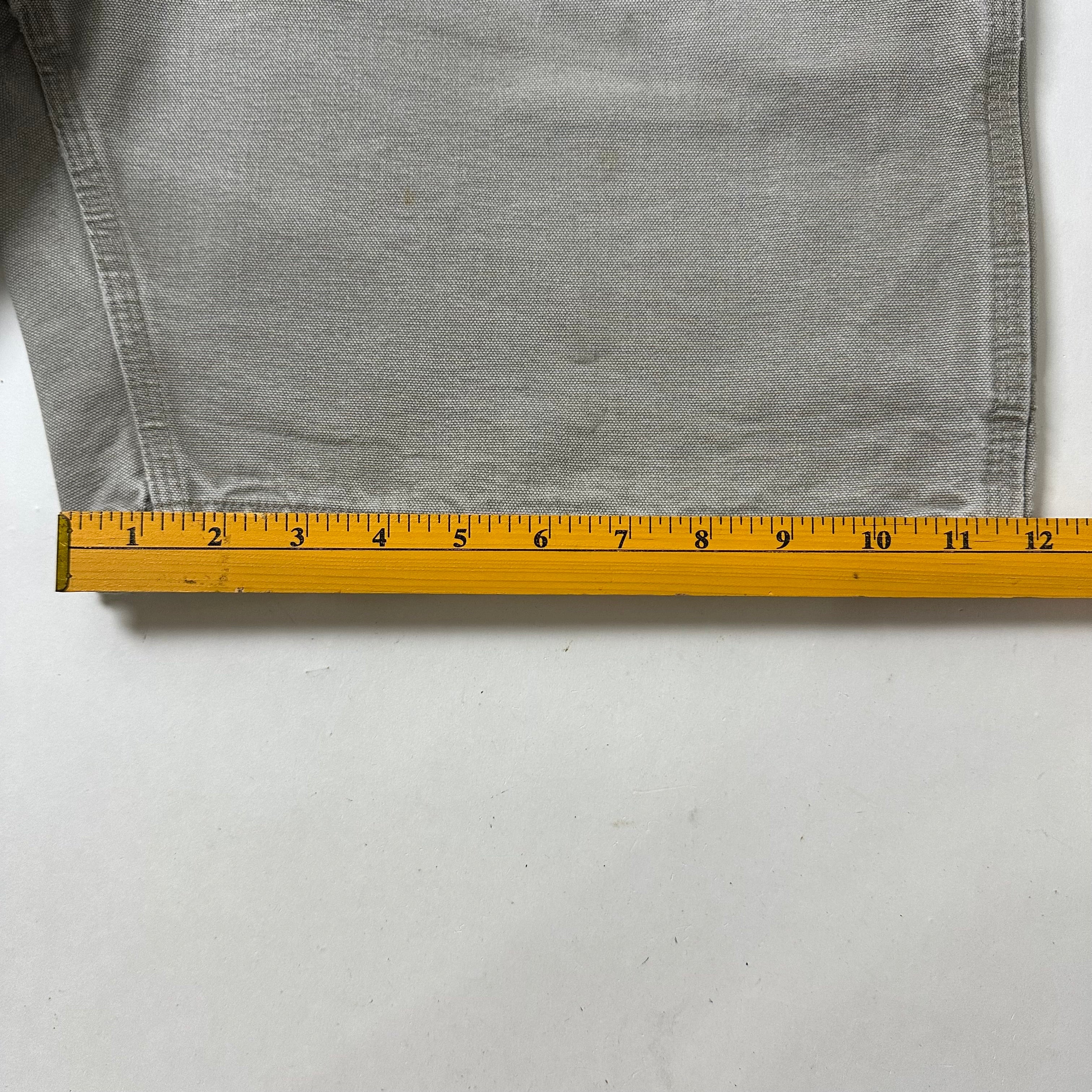 Carhartt B25 Carpenter Shorts in Dessert (Size 36)