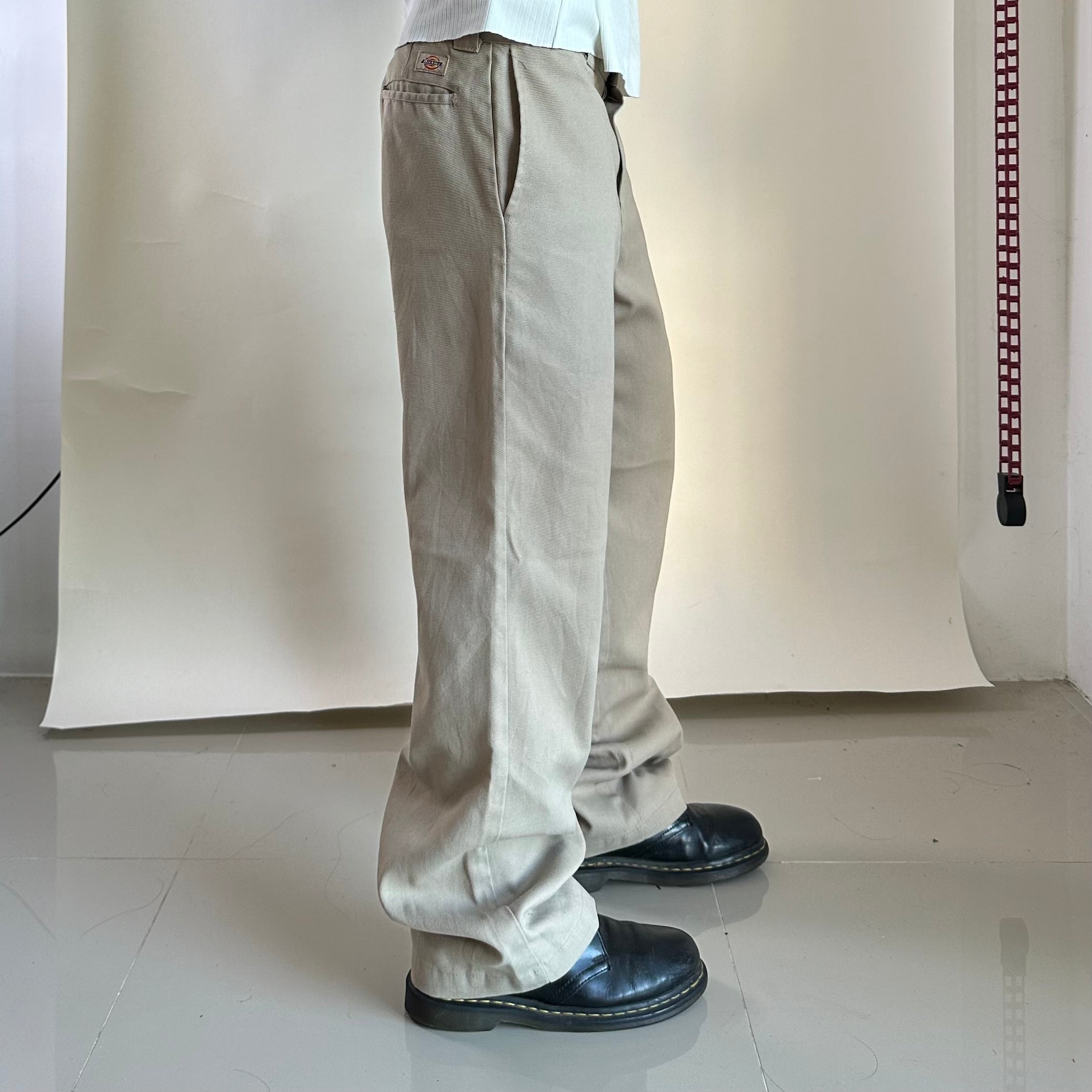 DICKIES 874 Original Fit Pants in Khaki (Size 32)
