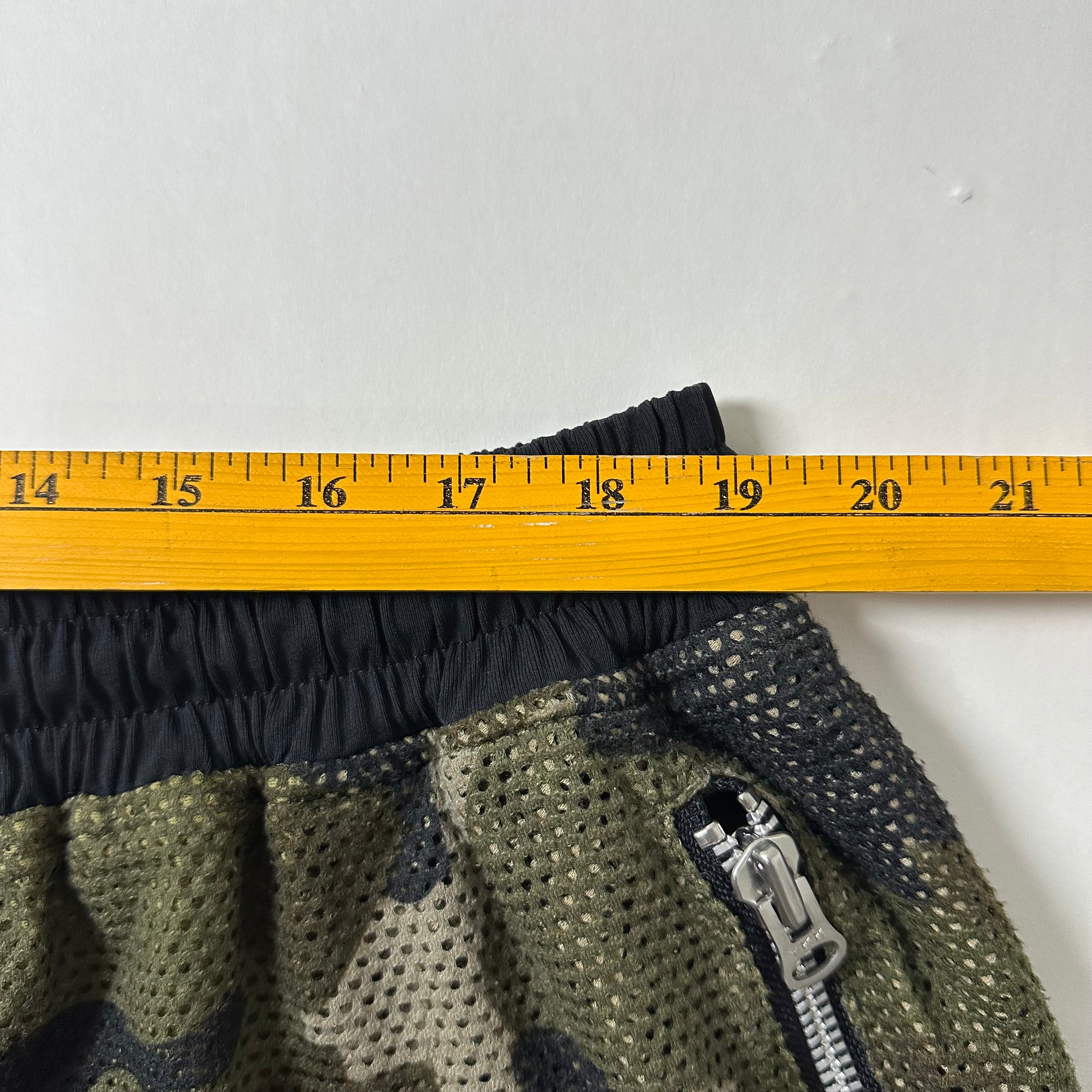 BO ESSENTIALS & YE Camouflage Mesh Shorts (Size 26-38)