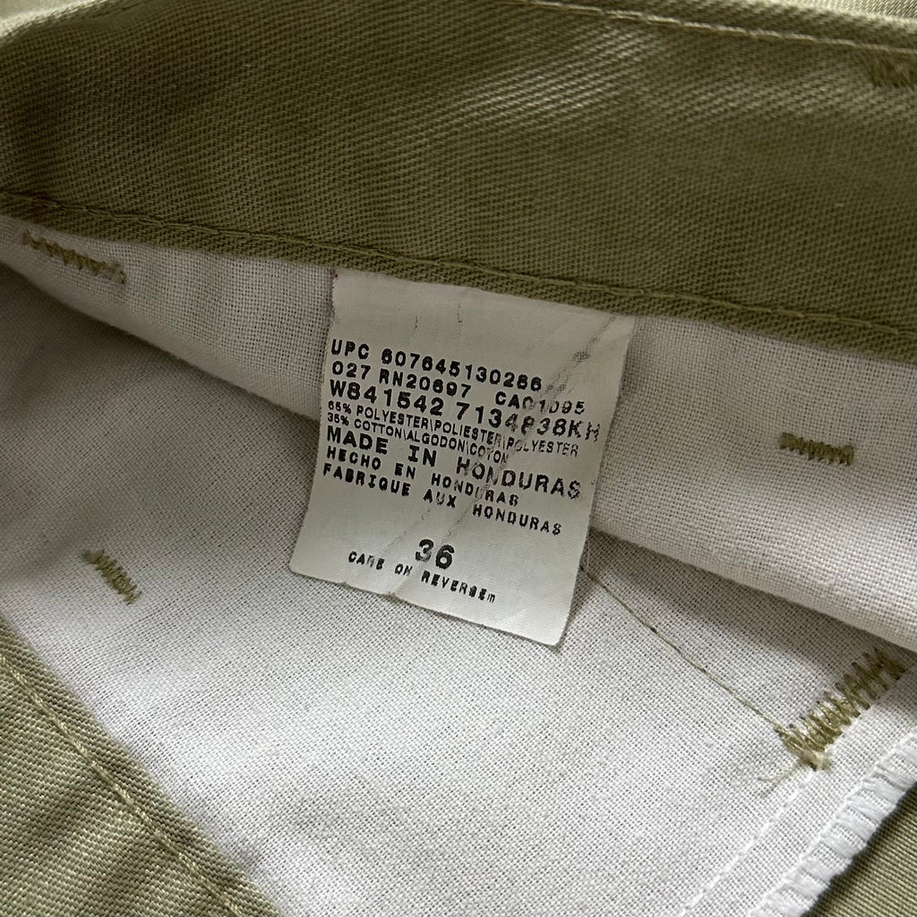 DICKIES Double Patch Shorts in Khaki (Size 36)