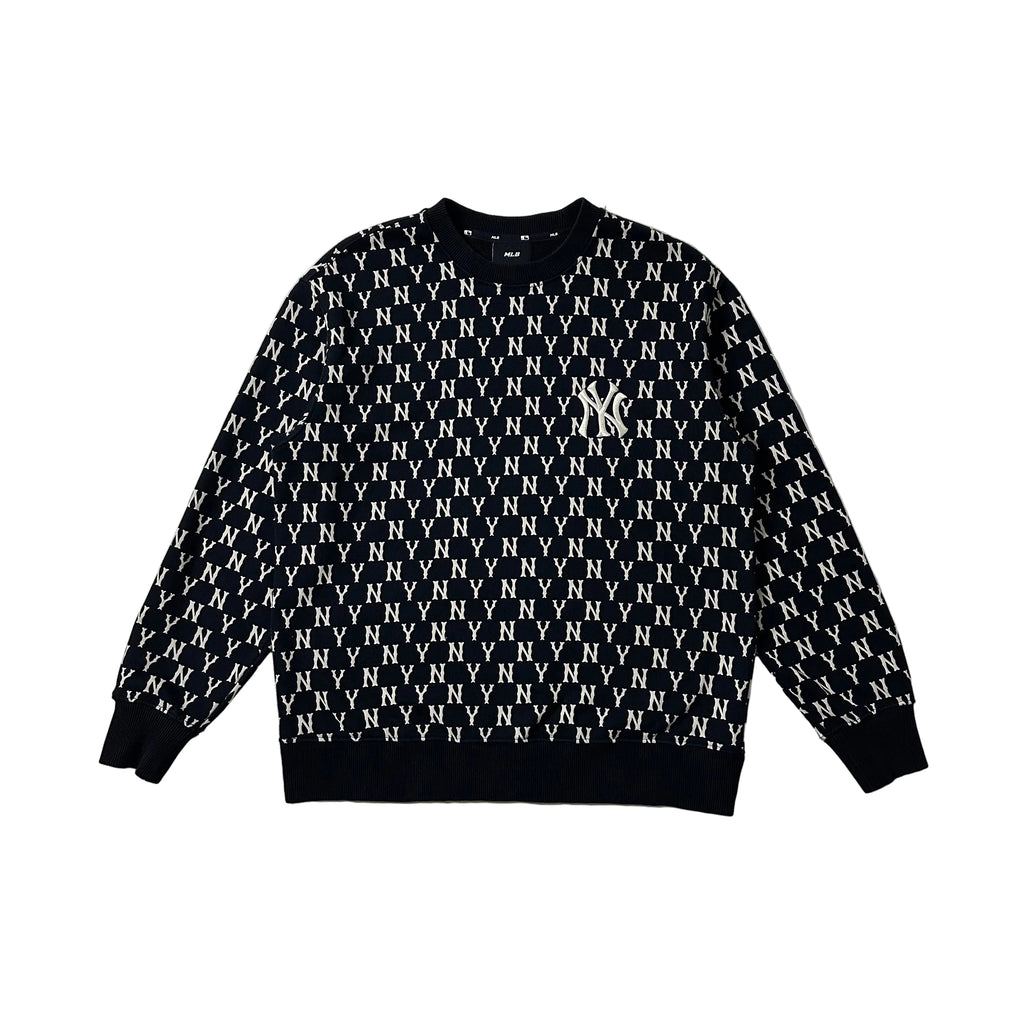 MLB NY Yankees Monogram Crewneck Sweatshirt in Black Small on tag (Best Fit Medium)