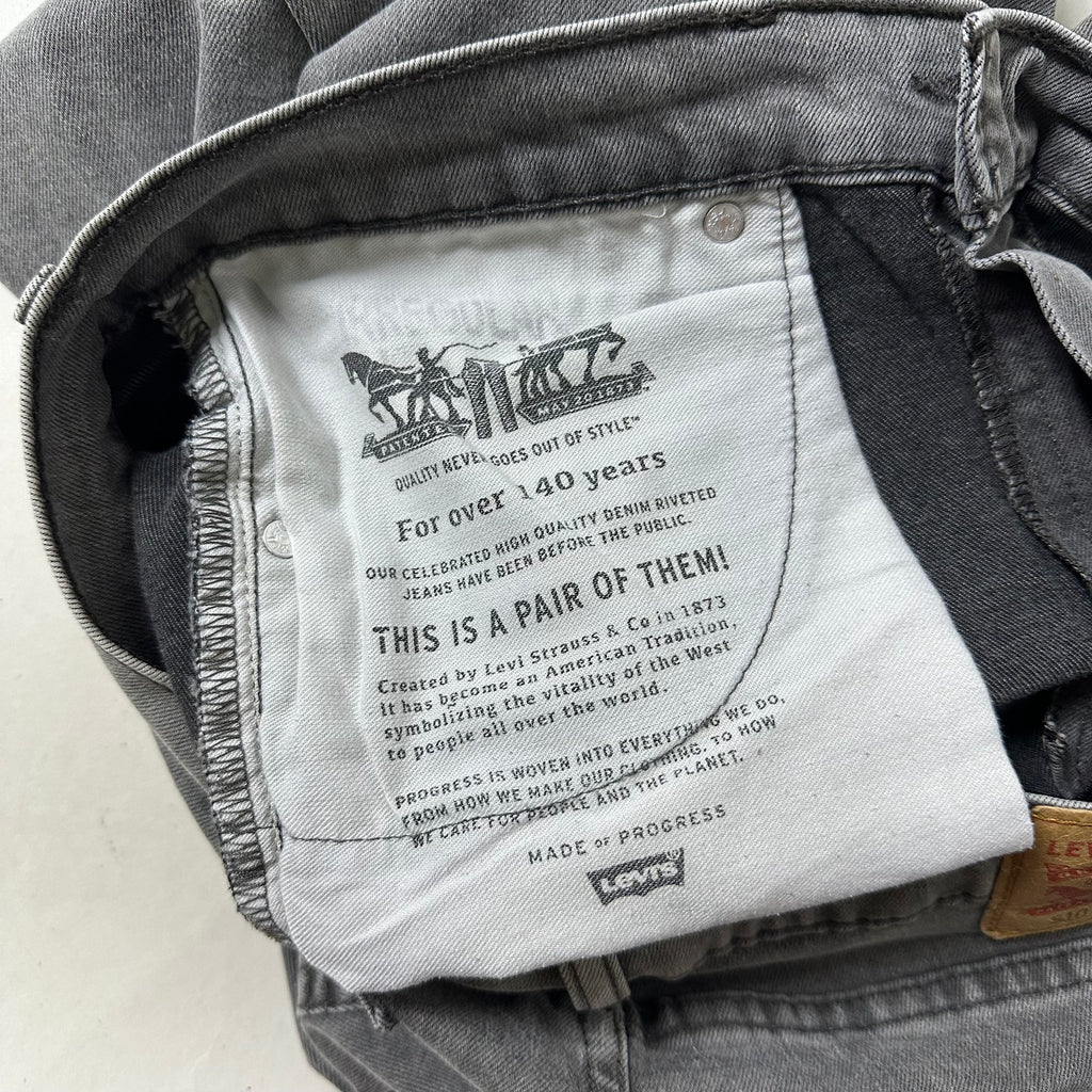 Levi’s 510 Skinny Fit Jeans in Gray Wash (Size 33)