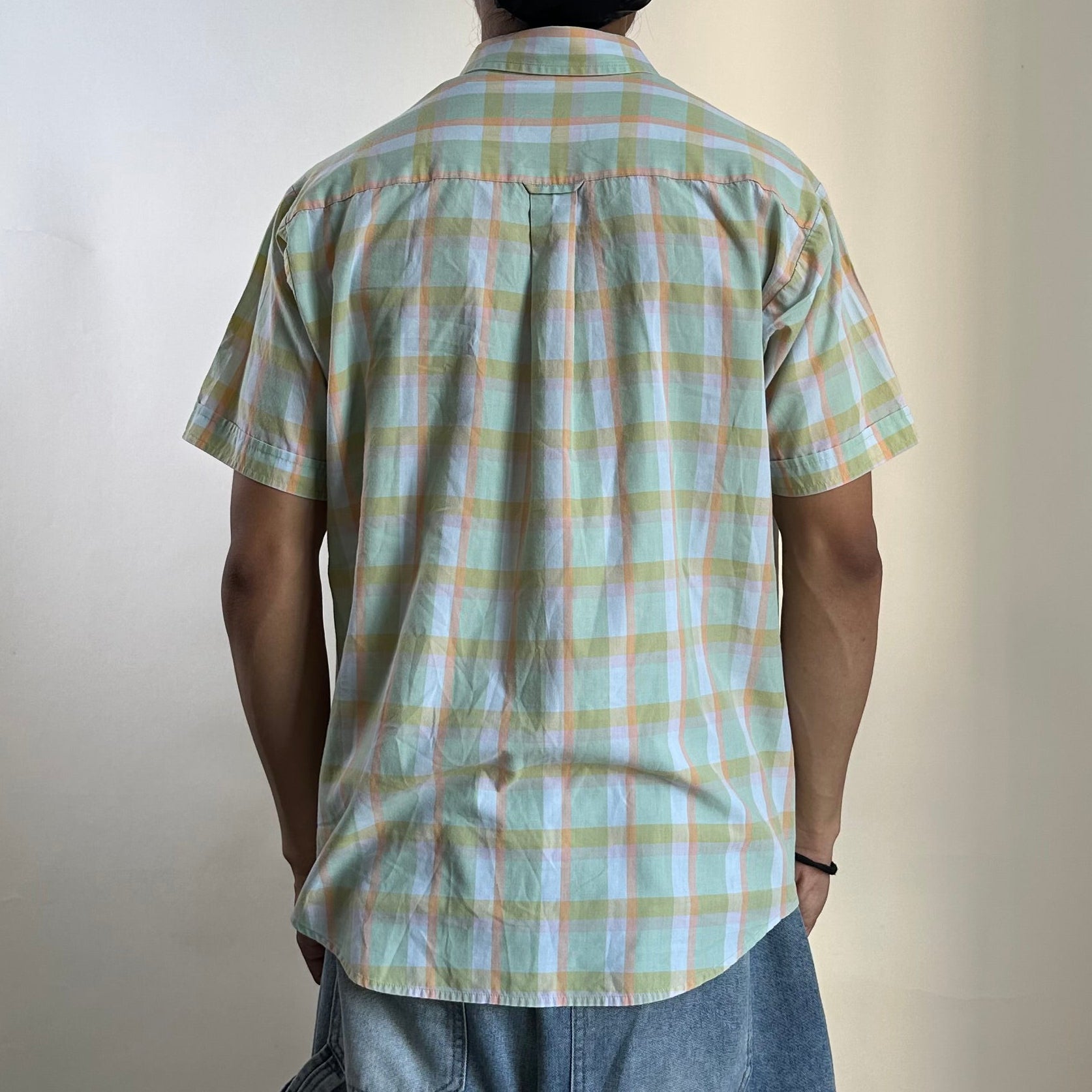 Penguin Short-sleeve Button-down Polo in Pastel Plaid Pattern (Size Medium)