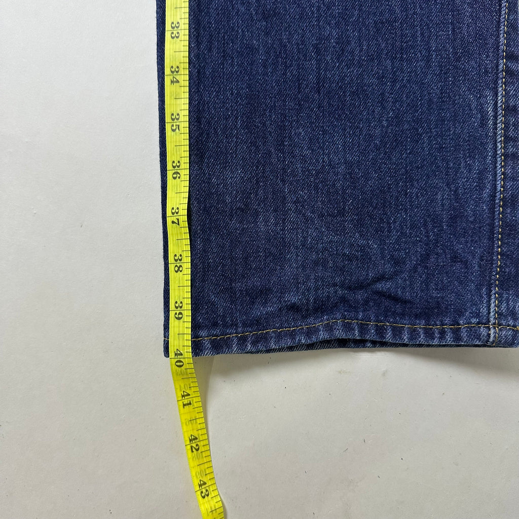 Levi’s 501 Original Fit Jeans Extended Patch Button Fly in Rinse Dark Wash (Size 32)