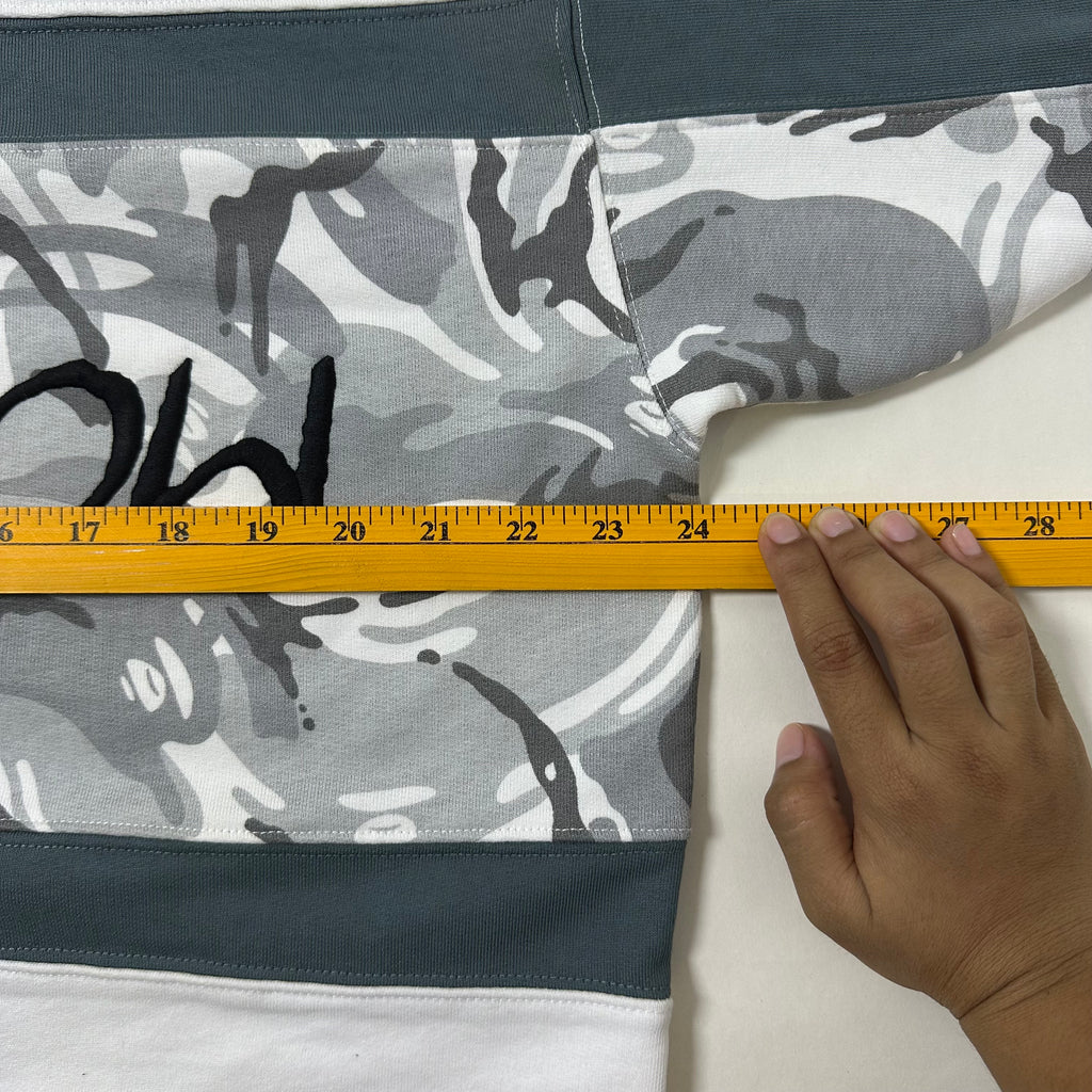 AAPE Crewneck Sweatshirt in White (Size XL)