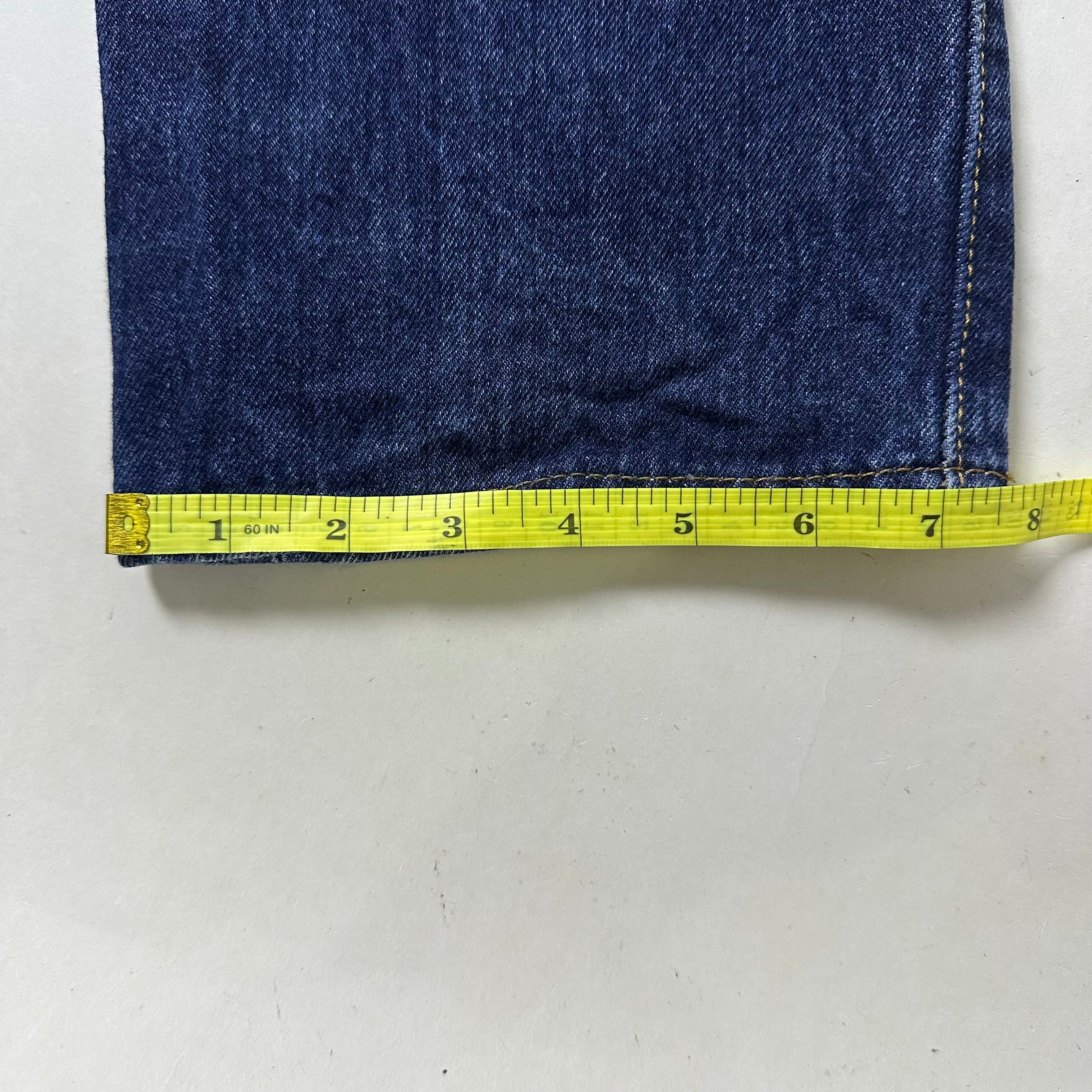 Levi’s 501 Original Fit Jeans Extended Patch Button Fly in Rinse Dark Wash (Size 32)