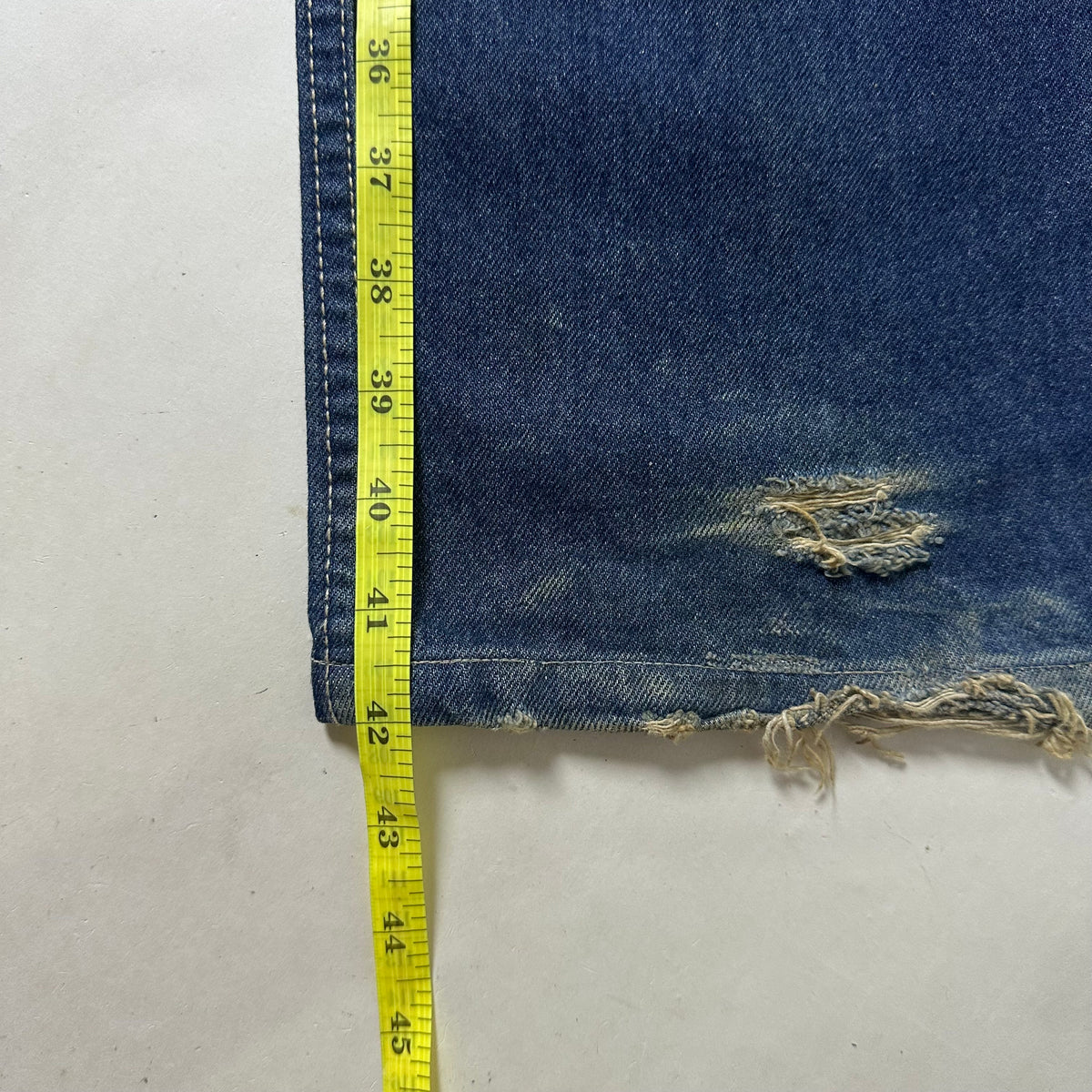 Wu-Tang Clan Carpenter Pants in Dark Blue Jeans (Size 28)