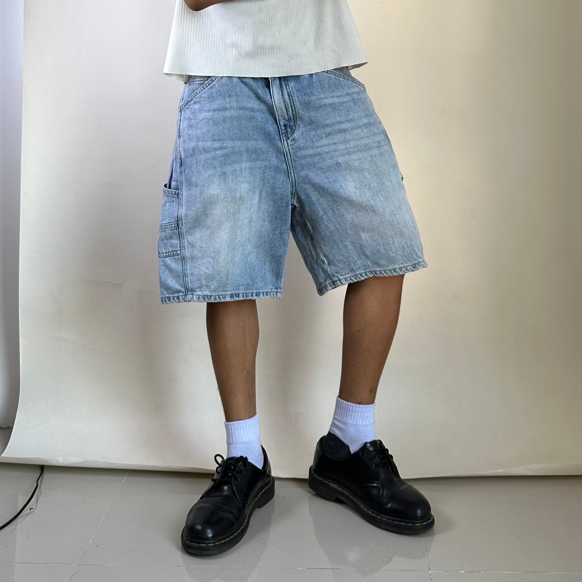 GXG Light Wash Carpenter Jorts (Size 32-33) - SOLD