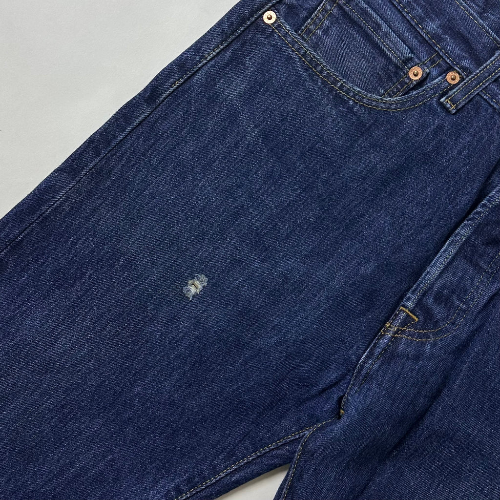 Levi’s 501 Original Fit Jeans Extended Patch Button Fly in Rinse Dark Wash (Size 32)