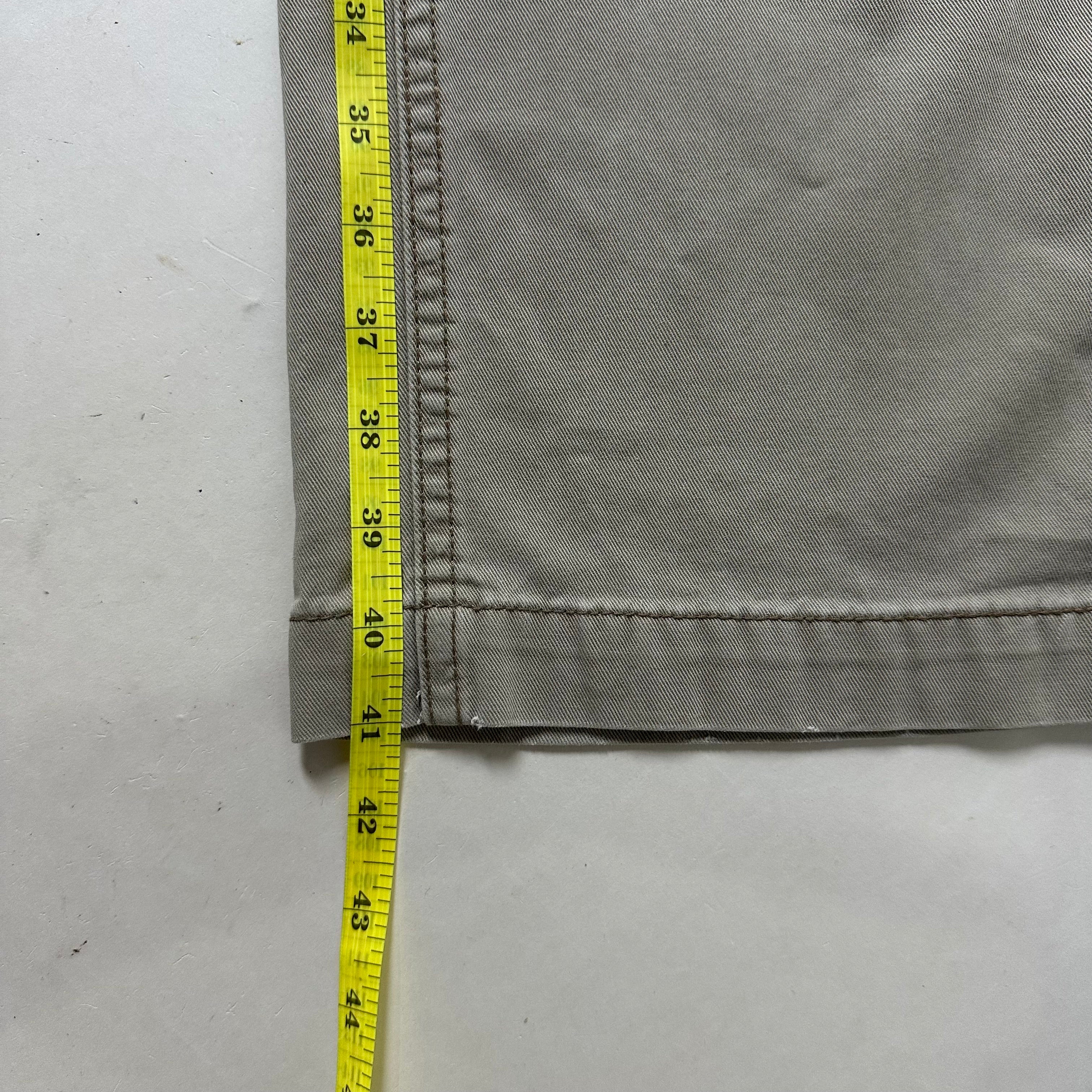 Levi’s Workwear Loose Boot Cut Pants in Khaki (Size 34)