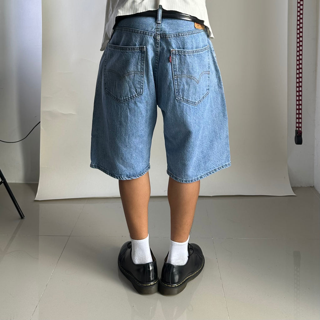 Levi’s 505 Denim Jorts in Light Wash Blue (Size 36)