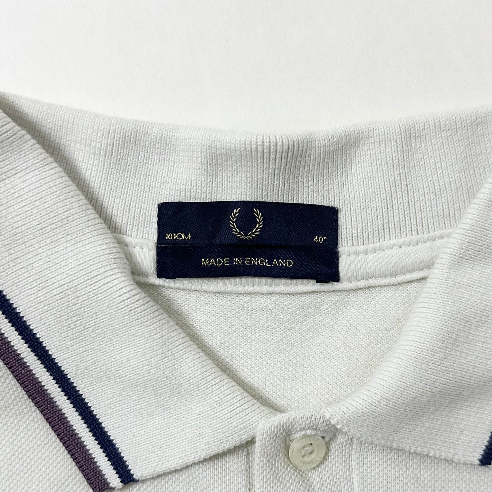 Fred Perry Twin-tipped Polo T-shirt in Chalk White (Size Medium)