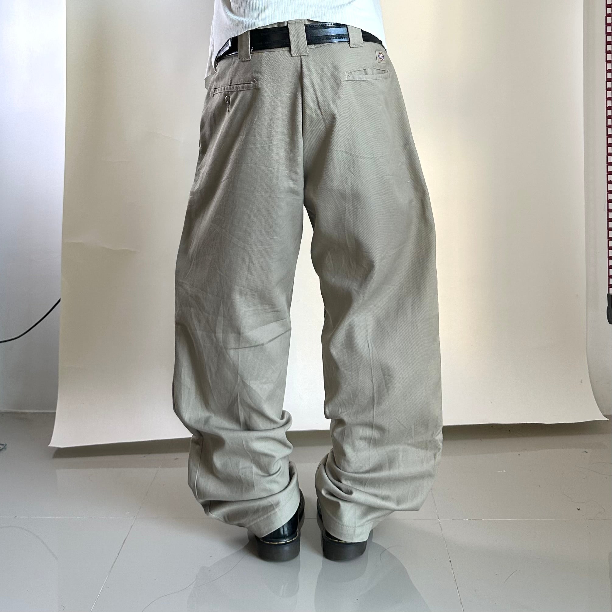DICKIES 874 Original Fit Pants in Khaki (Size 36)