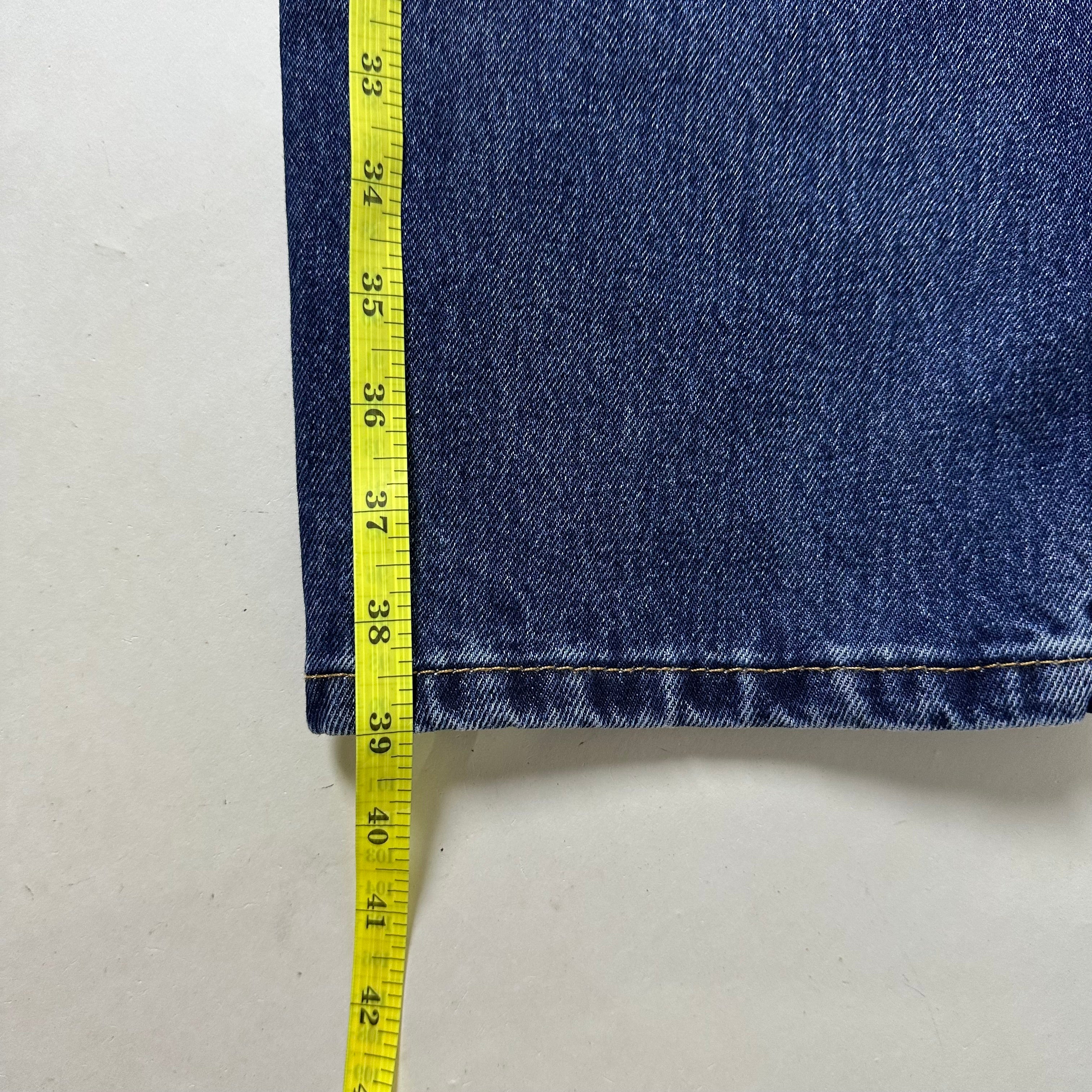Levi’s 505 Regular Straight Fit Jeans in Dark Stonewash (Size 32)