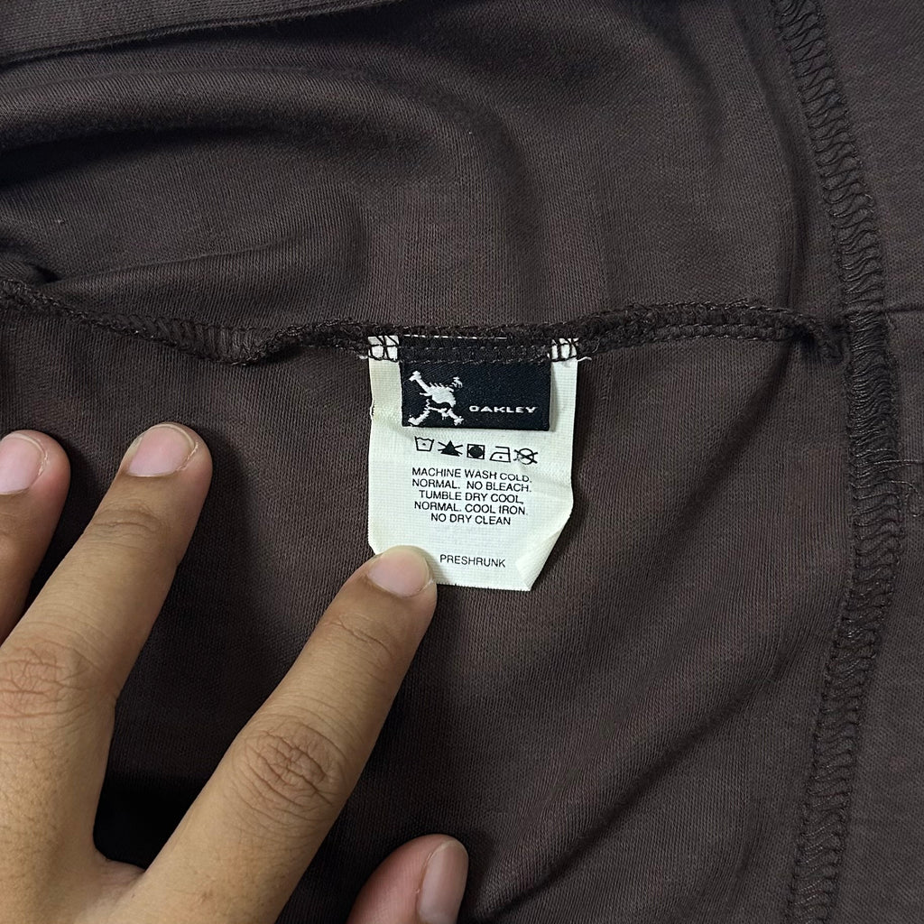 Oakley Emblem Logo Half-zip T-shirt in Choco Brown (Size Large)