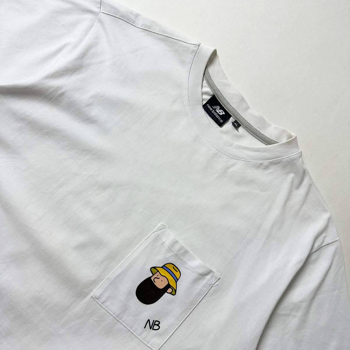 New Balance T-Shirt in White (Size Medium)