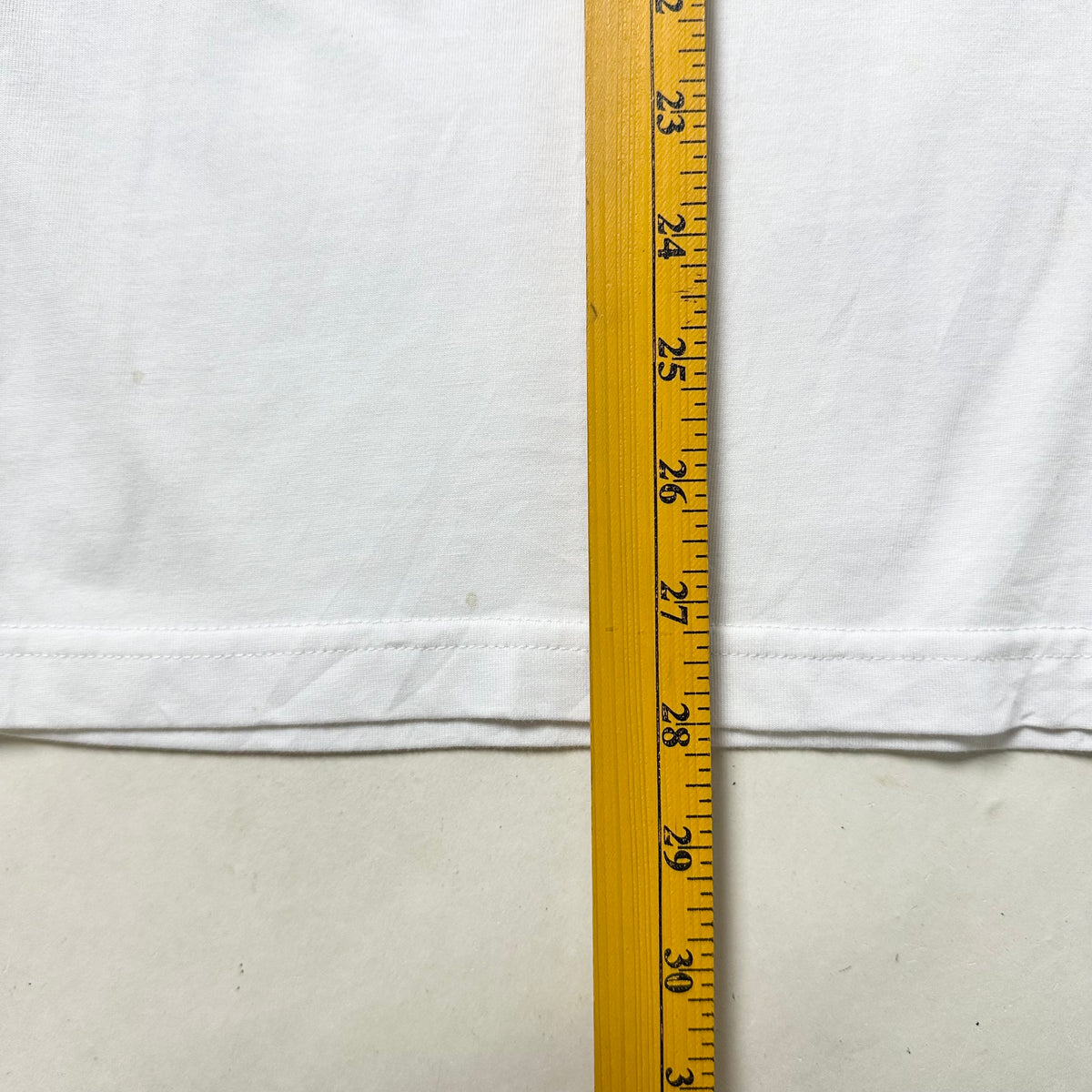 New Balance T-Shirt in White (Size Medium)