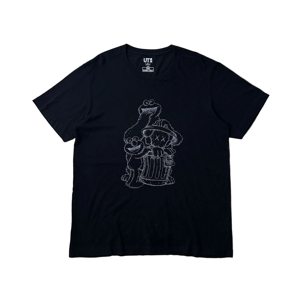 Uniqlo Kaws T-Shirt in Black (Size XL)