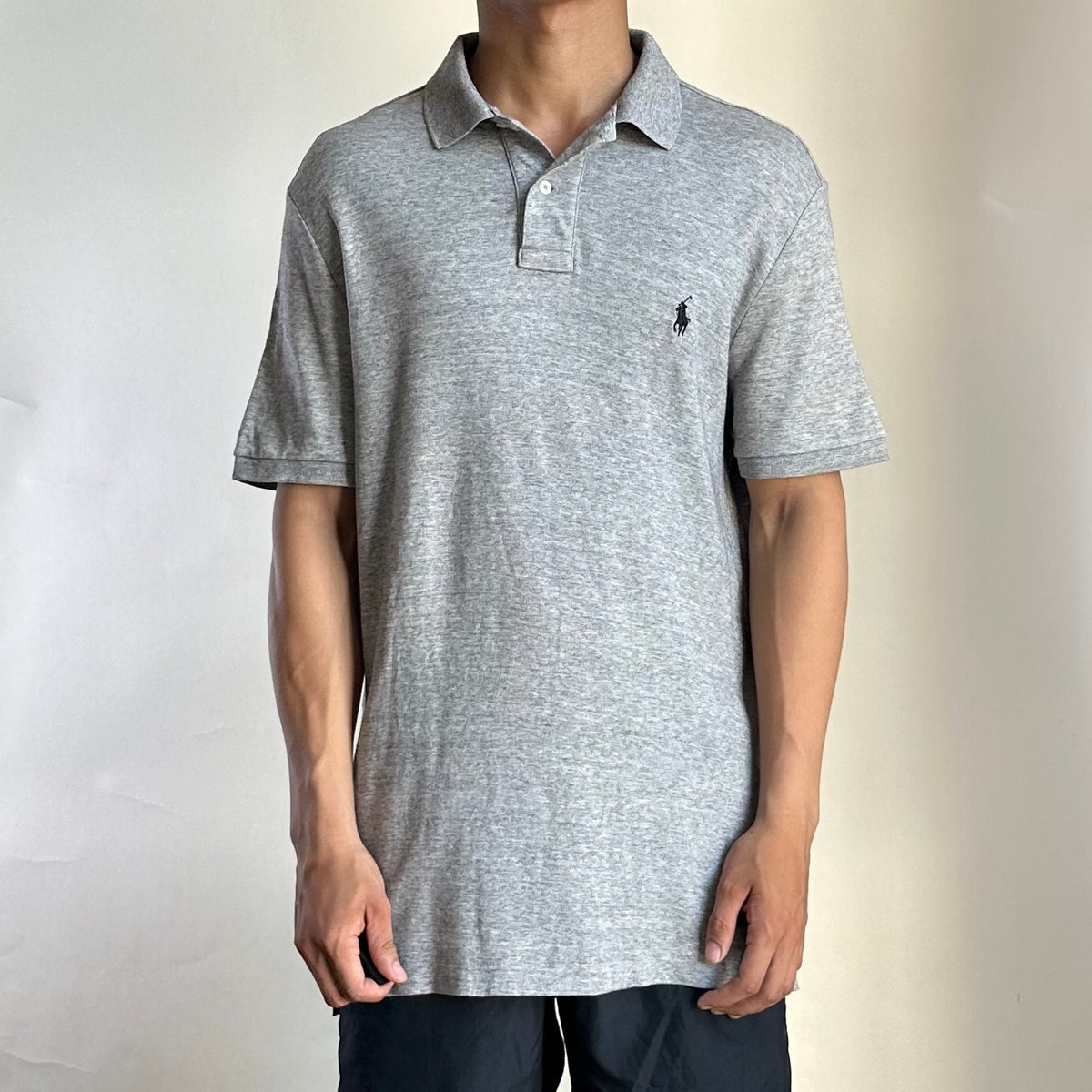 Ralph Lauren Custom Fit Polo Shirt in Heather Gray ( Size Medium )