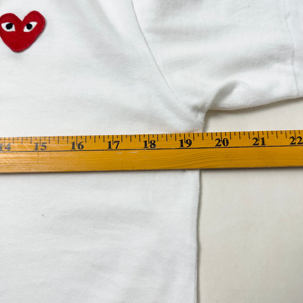 PLAY CDG Camo Heart T-Shirt in White ( Size Medium ) — SOLD