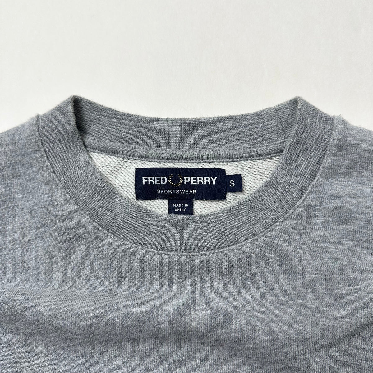 Fred Perry Crew Neck Sweatshirt in Gray Size Small ( Fits Medium )
