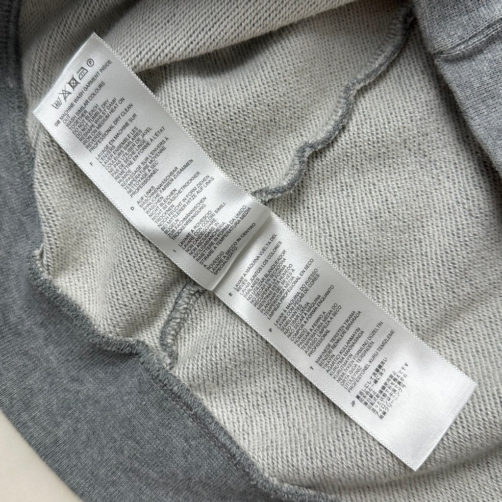 Fred Perry Crew Neck Sweatshirt in Gray Size Small ( Fits Medium )