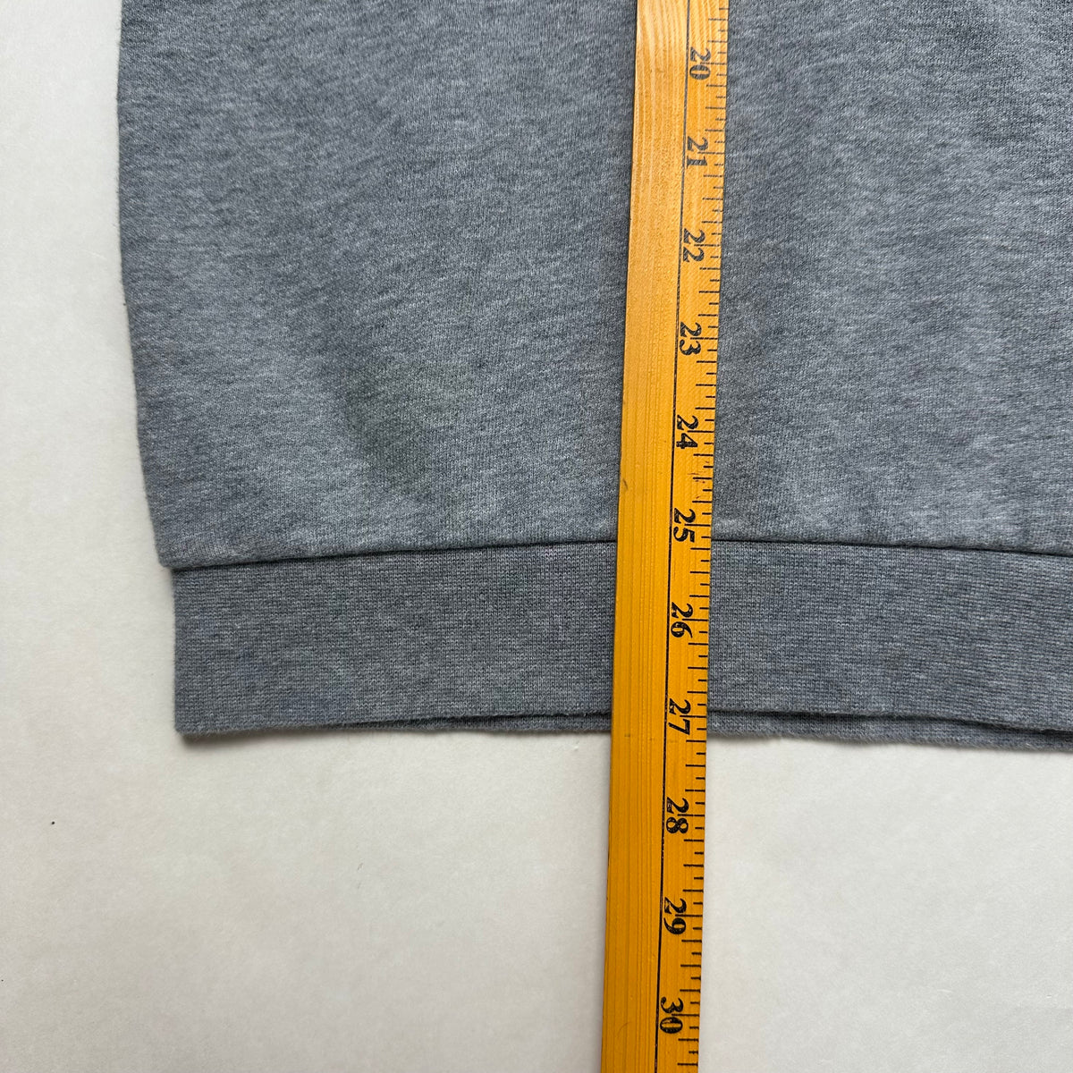 Fred Perry Crew Neck Sweatshirt in Gray Size Small ( Fits Medium )