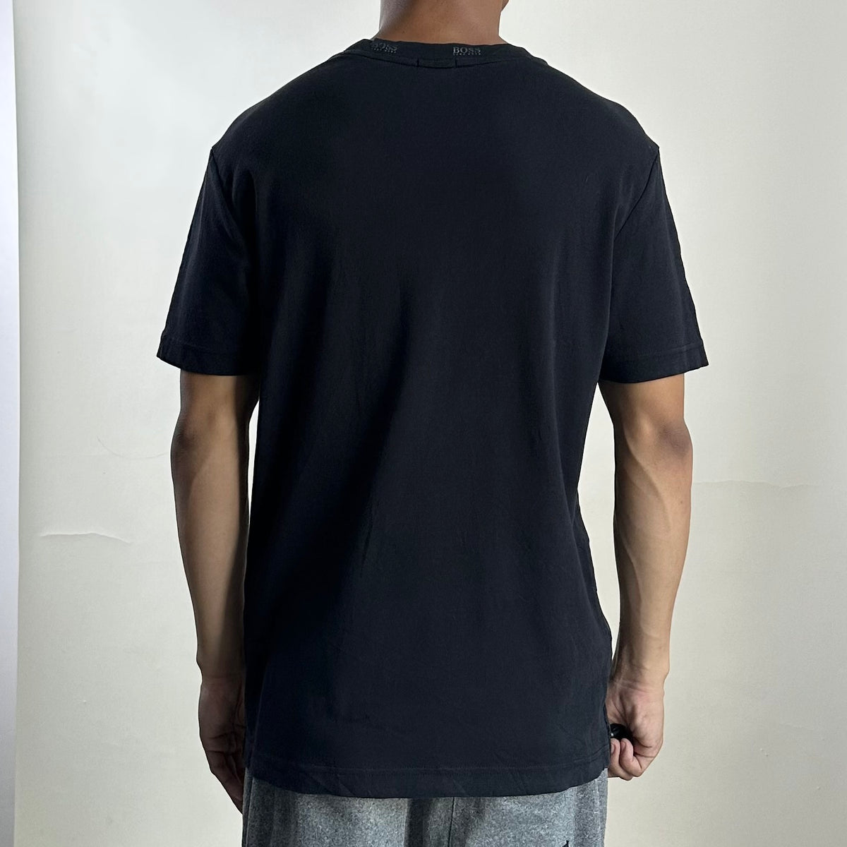 HUGO BOSS Side Tape Logo T-Shirt in Black ( Size Medium )
